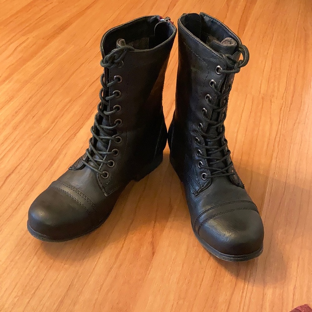 Madden Girl Combat Boots - Gavinn - Picture 1 of 8